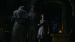 extant_GameOfThrones_2x02-TheNightLands_3989