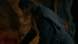 extant_GameOfThrones_2x02-TheNightLands_4014