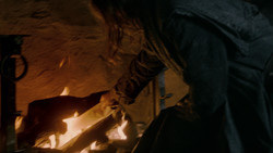 extant_GameOfThrones_2x02-TheNightLands_4015