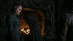 extant_GameOfThrones_2x02-TheNightLands_4018