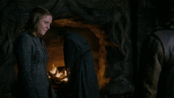 extant_GameOfThrones_2x02-TheNightLands_4019