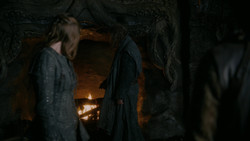 extant_GameOfThrones_2x02-TheNightLands_4035