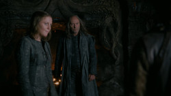 extant_GameOfThrones_2x02-TheNightLands_4039