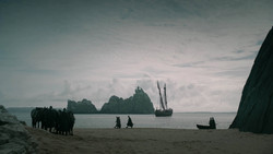 extant_GameOfThrones_2x02-TheNightLands_4090