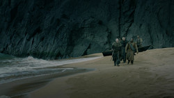 extant_GameOfThrones_2x02-TheNightLands_4092