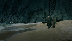 extant_GameOfThrones_2x02-TheNightLands_4098