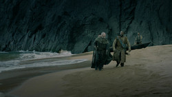 extant_GameOfThrones_2x02-TheNightLands_4113