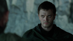 extant_GameOfThrones_2x02-TheNightLands_4253