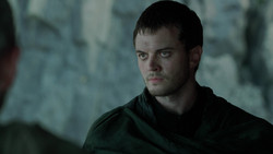 extant_GameOfThrones_2x02-TheNightLands_4258