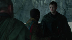 extant_GameOfThrones_2x02-TheNightLands_4306