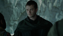 extant_GameOfThrones_2x02-TheNightLands_4336