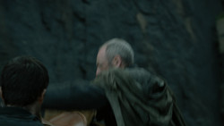 extant_GameOfThrones_2x02-TheNightLands_4535