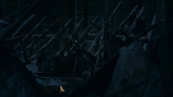extant_GameOfThrones_2x02-TheNightLands_5301
