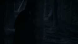 extant_GameOfThrones_2x02-TheNightLands_5396