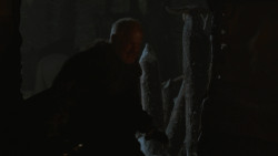 extant_GameOfThrones_2x03-WhatIsDeadMayNeverDie_0007