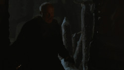 extant_GameOfThrones_2x03-WhatIsDeadMayNeverDie_0008