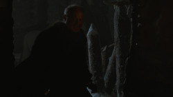 extant_GameOfThrones_2x03-WhatIsDeadMayNeverDie_0009