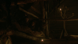 extant_GameOfThrones_2x03-WhatIsDeadMayNeverDie_0016