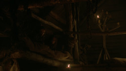 extant_GameOfThrones_2x03-WhatIsDeadMayNeverDie_0017