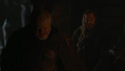 extant_GameOfThrones_2x03-WhatIsDeadMayNeverDie_0018