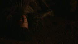 extant_GameOfThrones_2x03-WhatIsDeadMayNeverDie_0022