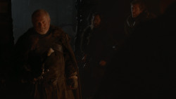 extant_GameOfThrones_2x03-WhatIsDeadMayNeverDie_0026
