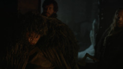 extant_GameOfThrones_2x03-WhatIsDeadMayNeverDie_0040