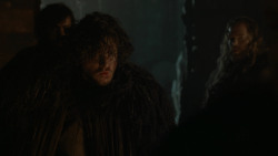 extant_GameOfThrones_2x03-WhatIsDeadMayNeverDie_0054