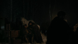 extant_GameOfThrones_2x03-WhatIsDeadMayNeverDie_0085