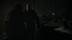 extant_GameOfThrones_2x03-WhatIsDeadMayNeverDie_0095
