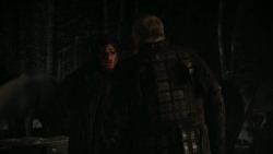 extant_GameOfThrones_2x03-WhatIsDeadMayNeverDie_0103