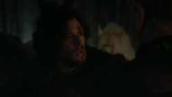 extant_GameOfThrones_2x03-WhatIsDeadMayNeverDie_0215
