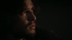 extant_GameOfThrones_2x03-WhatIsDeadMayNeverDie_0237