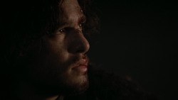 extant_GameOfThrones_2x03-WhatIsDeadMayNeverDie_0238