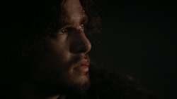 extant_GameOfThrones_2x03-WhatIsDeadMayNeverDie_0239