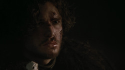 extant_GameOfThrones_2x03-WhatIsDeadMayNeverDie_0275
