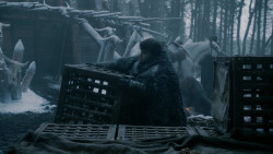 extant_GameOfThrones_2x03-WhatIsDeadMayNeverDie_0279