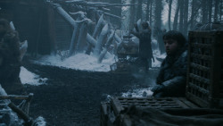 extant_GameOfThrones_2x03-WhatIsDeadMayNeverDie_0298
