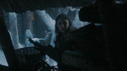 extant_GameOfThrones_2x03-WhatIsDeadMayNeverDie_0310