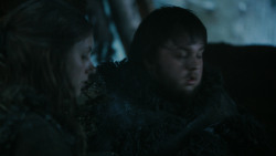 extant_GameOfThrones_2x03-WhatIsDeadMayNeverDie_0318
