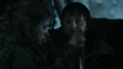 extant_GameOfThrones_2x03-WhatIsDeadMayNeverDie_0325