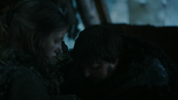 extant_GameOfThrones_2x03-WhatIsDeadMayNeverDie_0328