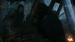 extant_GameOfThrones_2x03-WhatIsDeadMayNeverDie_0329