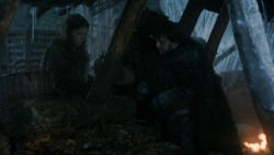 extant_GameOfThrones_2x03-WhatIsDeadMayNeverDie_0332