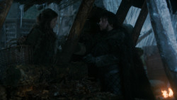 extant_GameOfThrones_2x03-WhatIsDeadMayNeverDie_0335