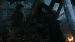 extant_GameOfThrones_2x03-WhatIsDeadMayNeverDie_0337