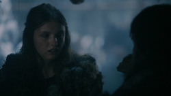 extant_GameOfThrones_2x03-WhatIsDeadMayNeverDie_0343