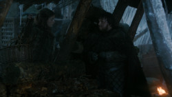 extant_GameOfThrones_2x03-WhatIsDeadMayNeverDie_0374