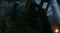 extant_GameOfThrones_2x03-WhatIsDeadMayNeverDie_0382