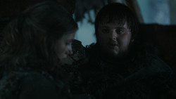 extant_GameOfThrones_2x03-WhatIsDeadMayNeverDie_0386